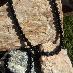 Obsidian Necklace And Bracelet Set With Wolf Head