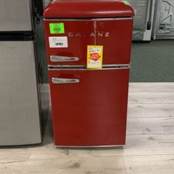 GALANZ GLR31TRDER MINI FRIDGE 3.1 Cubic Ft