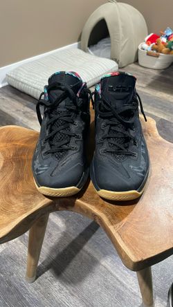 Nike LeBron 11 Low black gum