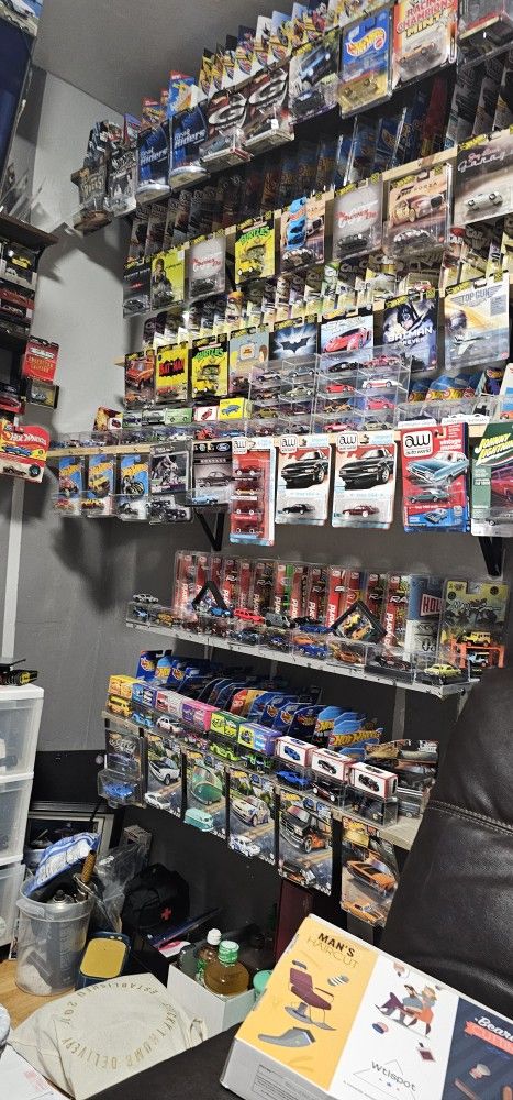 Garage/yard Sale Newbridge _Norfolk Hot Wheels Chases Alot Of Other Stuff this Weekend July 12