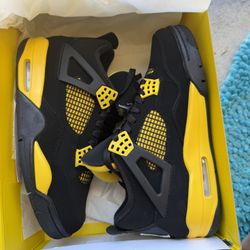 Air Jordan Retro 4