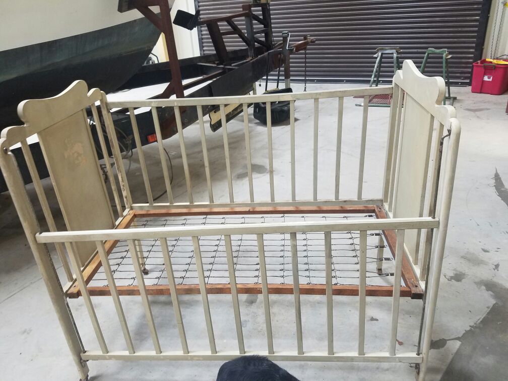 1950s vintage simmons baby crib