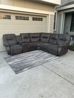 Beautiful Grey Modular Reclining Sectional (Delivery Available)