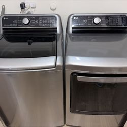 LG Washer And Dryer Set 