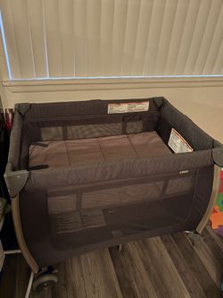 Baby Nursery Center Playard 