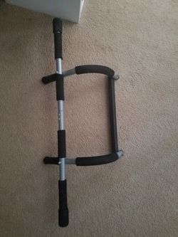 Pull up bar