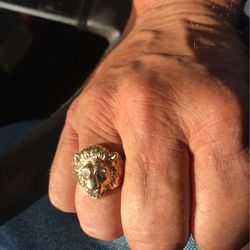 Animal ring 14k 3 Diamonds  $1500 
