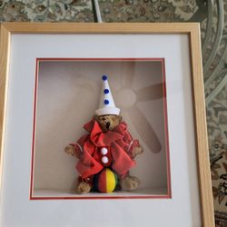  Bear Clown Shadow Box, Musical Display