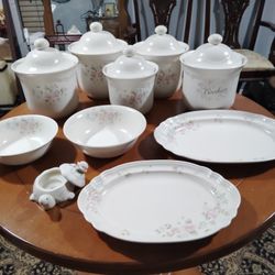 Pfaltzgraff Tea Rose Collection 