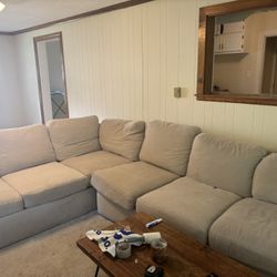 LARGE SECTIONAL COUCH