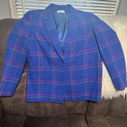 I am selling a jacket, Pendleton brand, it is a small size.