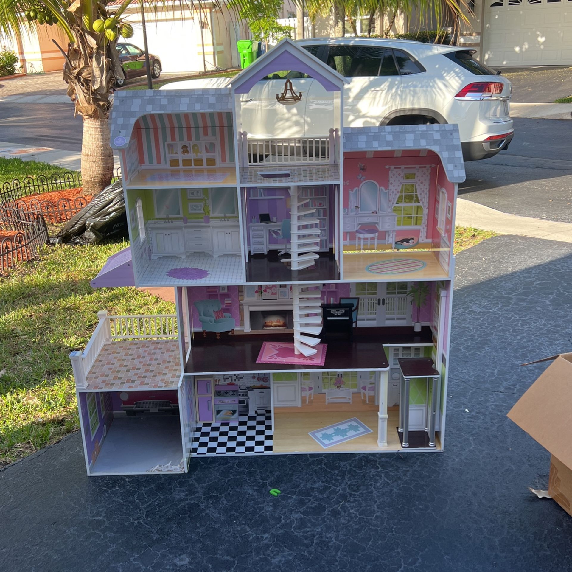 Dollhouse
