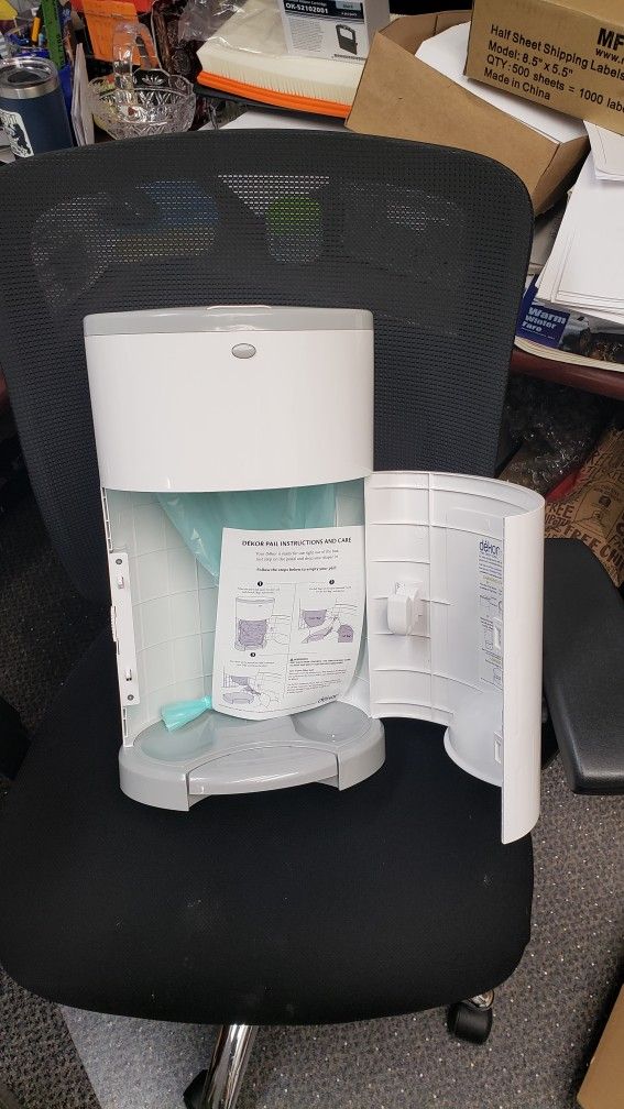 Fekor Mini Hands Free Diaper Pail