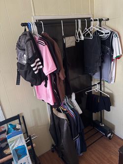 Clothing rack