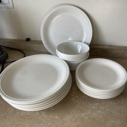 White Dinnerware Set – NOM GUD – $35