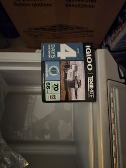 IGLOO ICE CHEST