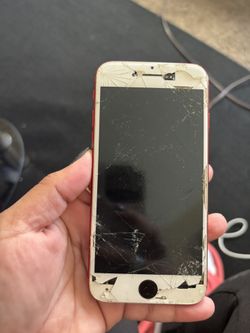 Unlocked iPhone Se Lots Of Cracks Can Be Used For Parts $40