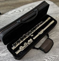 Flute with carry case in excellent condition. $65