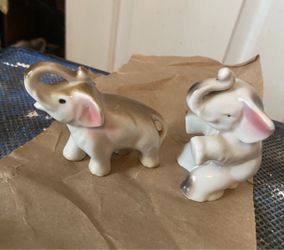 Vintage ceramic elephants