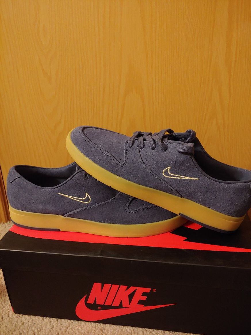 Nike SB brand new