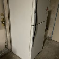 Refridgerator