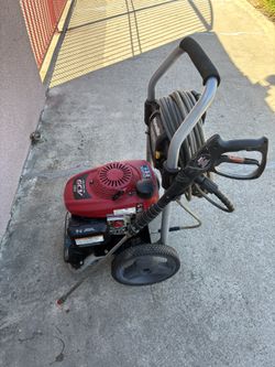Honda Pressure Washer Perfectly Working Condition. 2700psi. 180$$ Cash