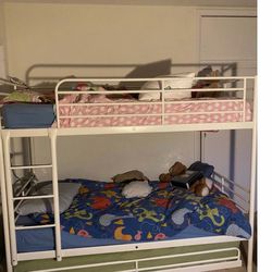 Bunk bed
