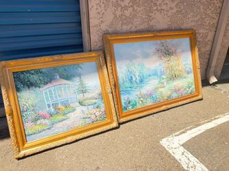 Set of two decorative pictures in a romantic style