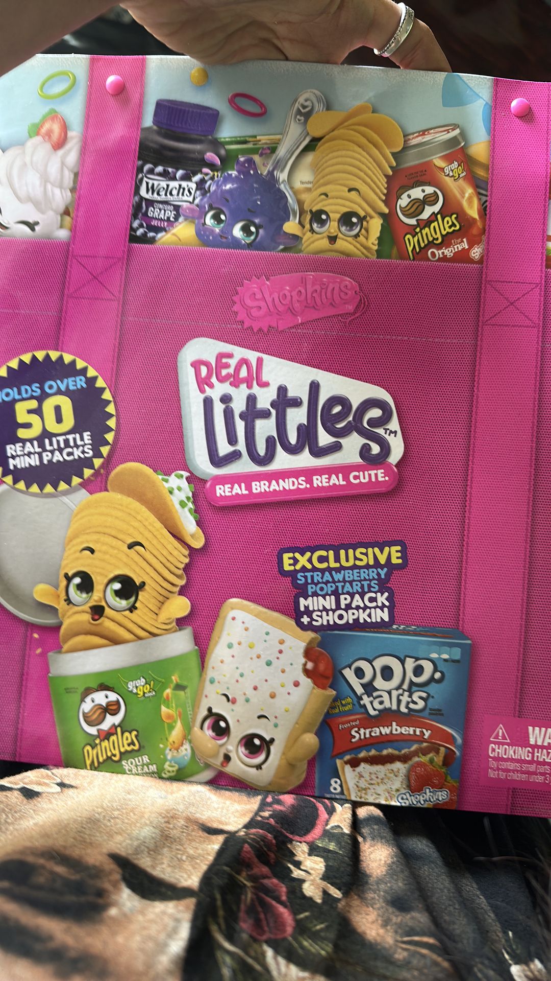 Free shopkins case holder