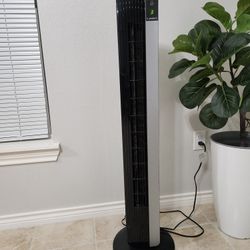 Lasko Ultra Air 48 Tower Fan w/ Fresh Air Ionizer for Sale in Houston, TX  - OfferUp