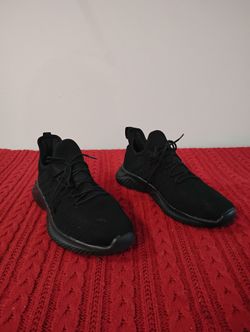 All-Black Knit Sneakers (Unbranded / Casual Trainer)