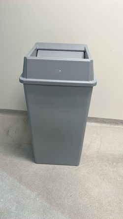 Large Trash Cab Rubbermaid