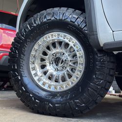 KMC KM239 17” 6x5.5 W/ 35” Nitto Ridge Grappler Wheel Package