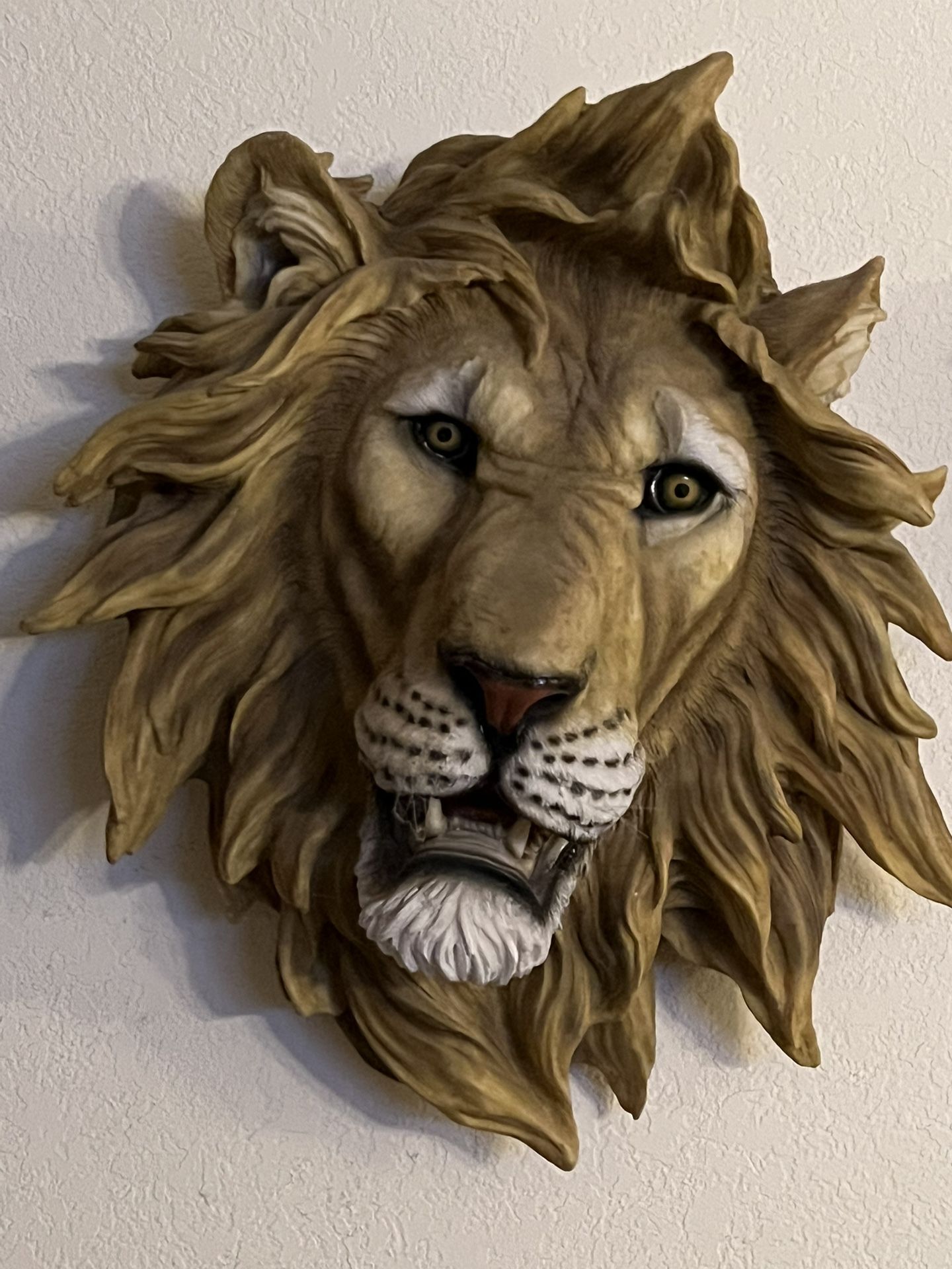 Large Lion Head Decor 