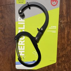 GEAR AID HEROCLIP (Large) Carabiner Gear Clip and Hook - Stealth Black