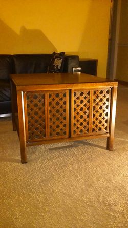 MCM end table - Del Mundo by Unagusta