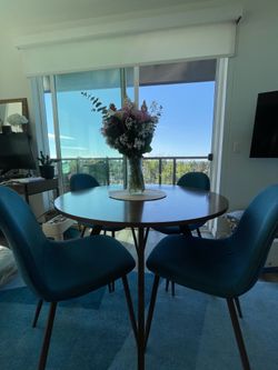 Round Wood Dining Table w/ Matching Chair Set