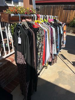 Women’s clothing, various