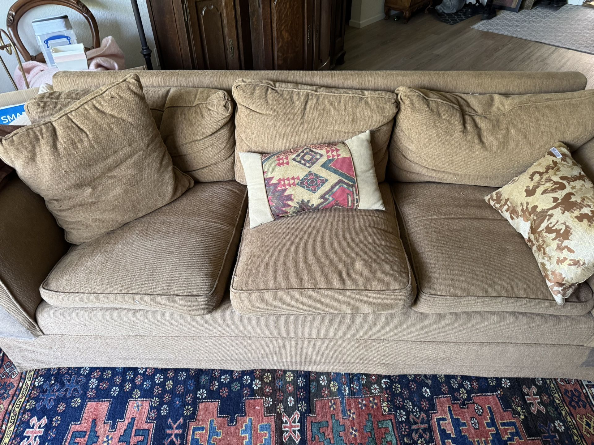 Free Couch - Sofa corduroy, used in good condition