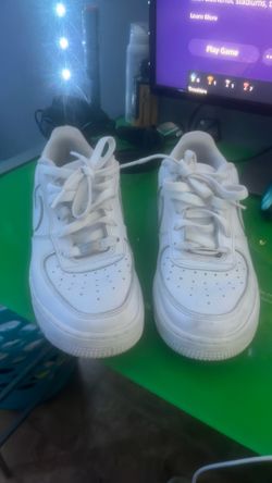 Selling these shoes