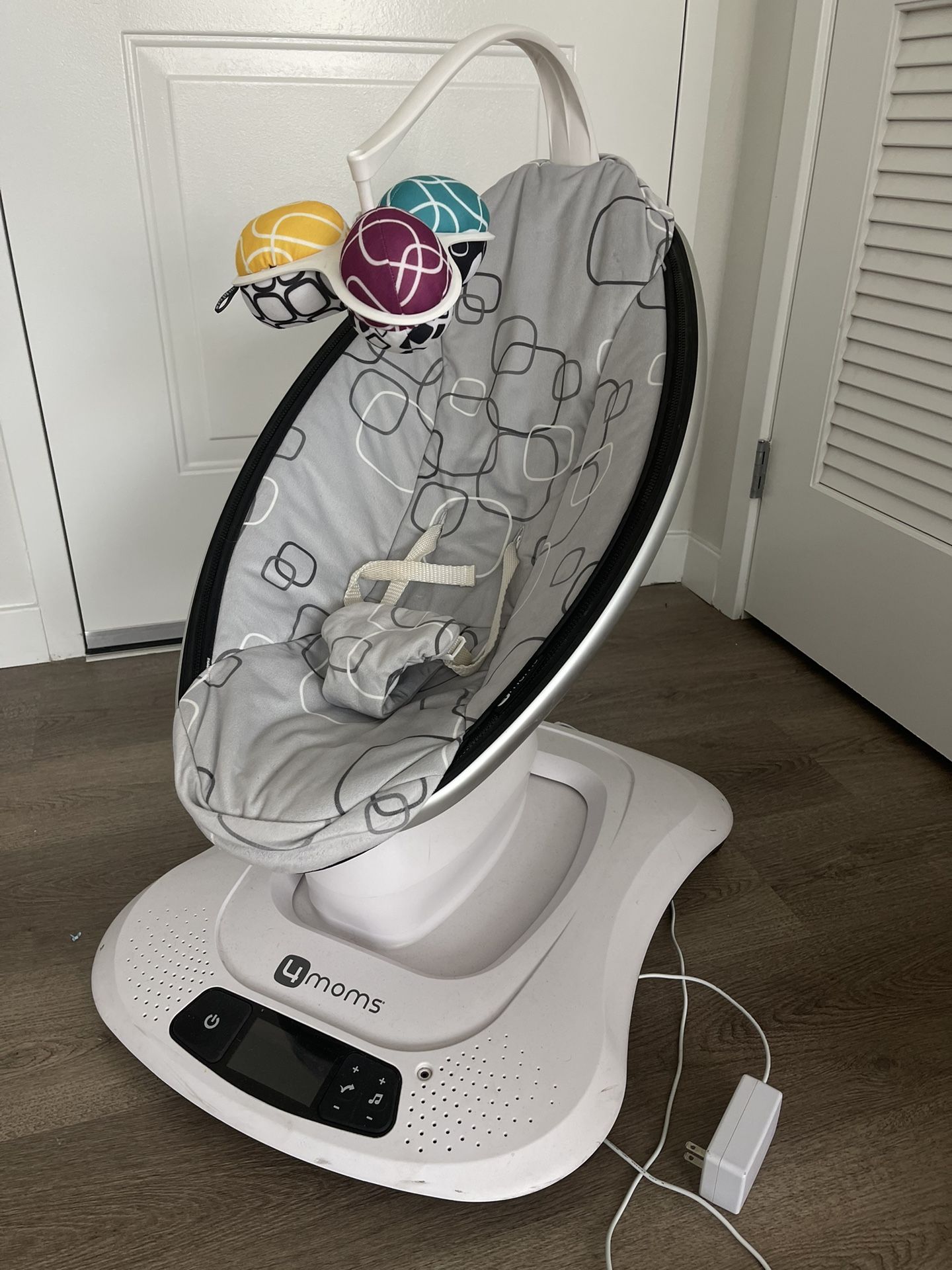 4moms mamaRoo Baby Swing