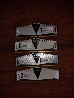 32GB (4x8GB) DDR4 RAM 3000mhz