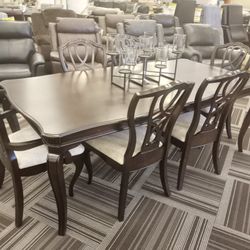7pc Dining Room Set 