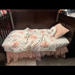 Baby Crib/toddler Bed 