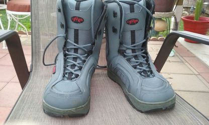 Lamar snow bord boots size 12 used 1's