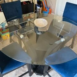 Modern Glass Dining Table with 4 Velvet Chairs – Great Condition!