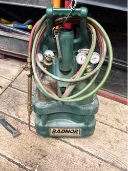 Randor cutting torch with tanks $250