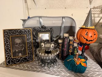 Free Halloween decorations
