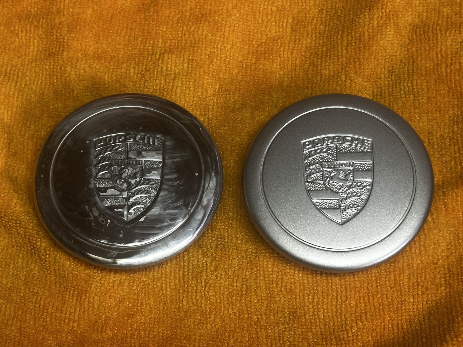 3 Prong Porsche Center Caps VW