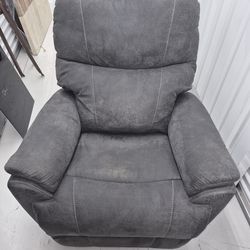 RECLINER